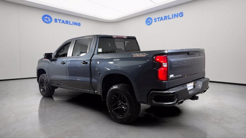 Used 2021 SHADOW GRAY METALLIC Chevrolet LT Trail Boss image 5