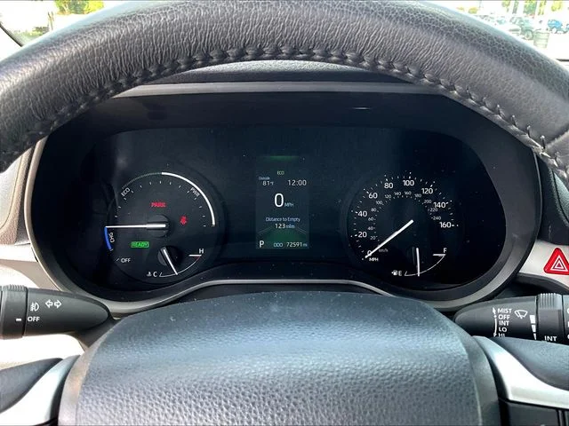 Used 2023 Silver Toyota XLE image 13