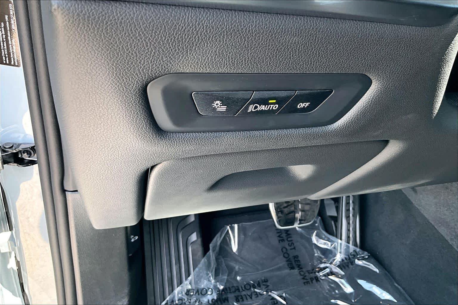 New 2026 Brooklyn Grey Metallic BMW xDrive50e image 20