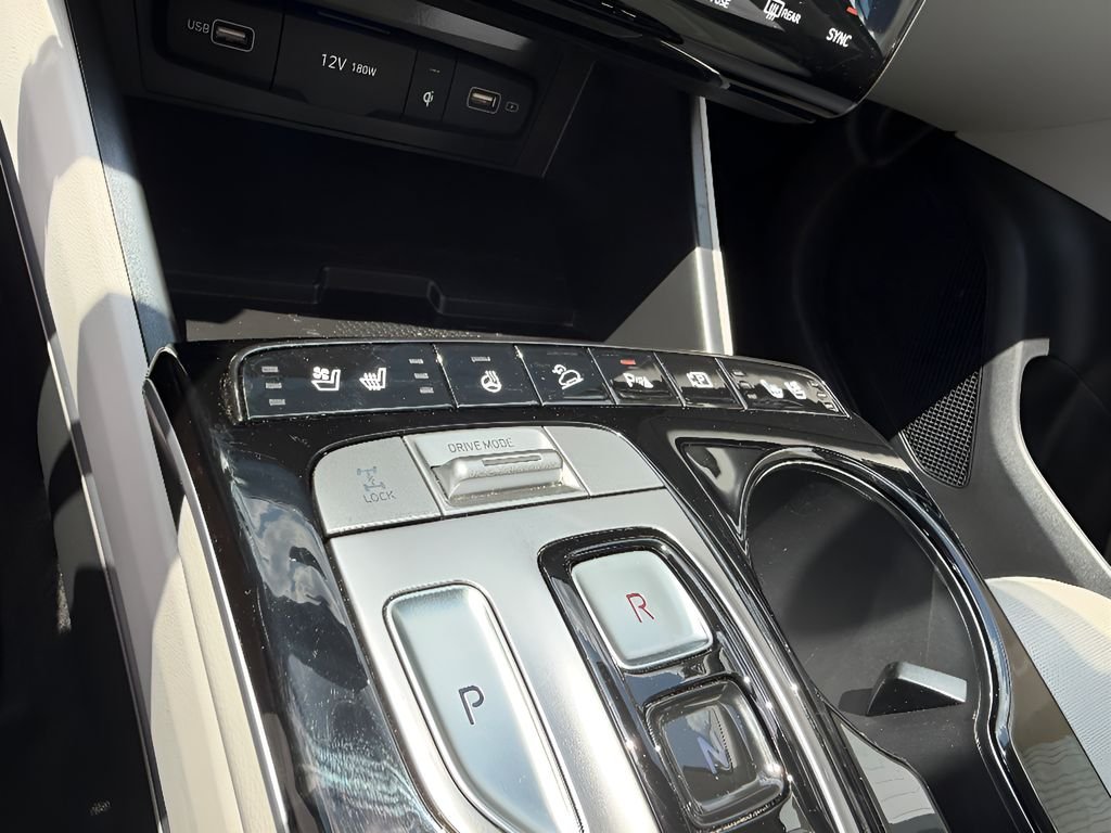 Certified Used 2024 Amazon Gray Hyundai Limited image 31
