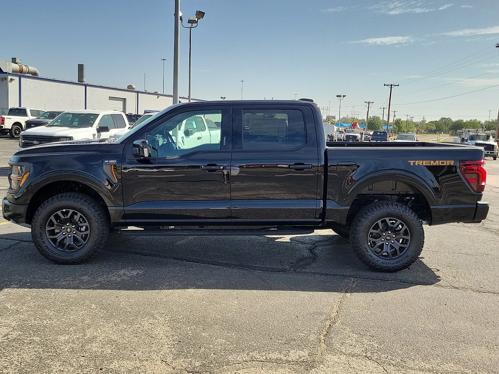New 2026 Agate Black Metallic Ford Tremor&reg; image 2