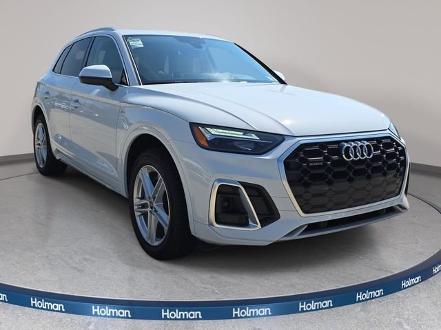 Used 2024 White Audi 55 Premium image 4