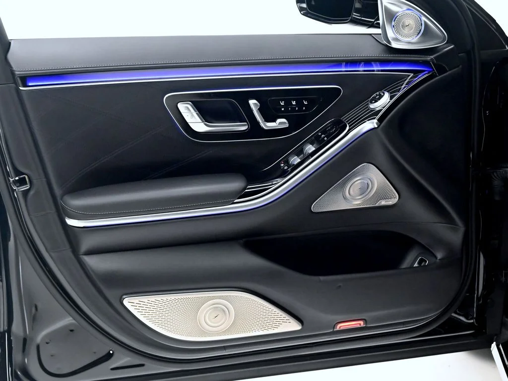 Used 2024 Obsidian Black Mercedes-Benz Maybach S 680 image 23