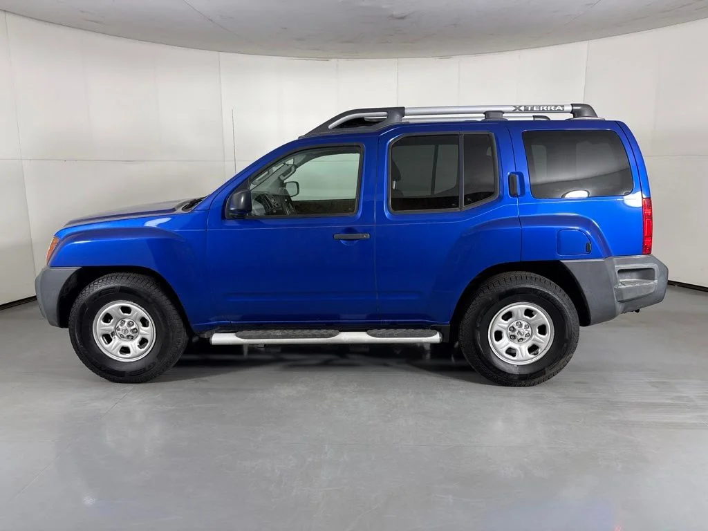 Used 2014 Blue Nissan X image 5
