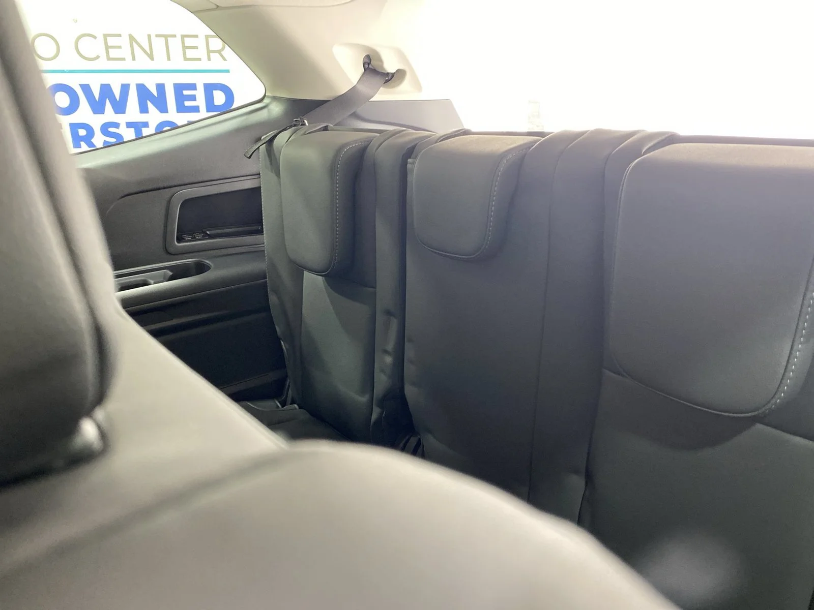 New 2027 CRYSTAL BLACK SILICA Subaru Premium 7-Passenger image 22