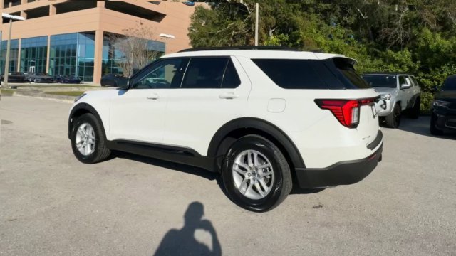 New 2026 Star White Metallic Tri-Coat Ford Active image 80