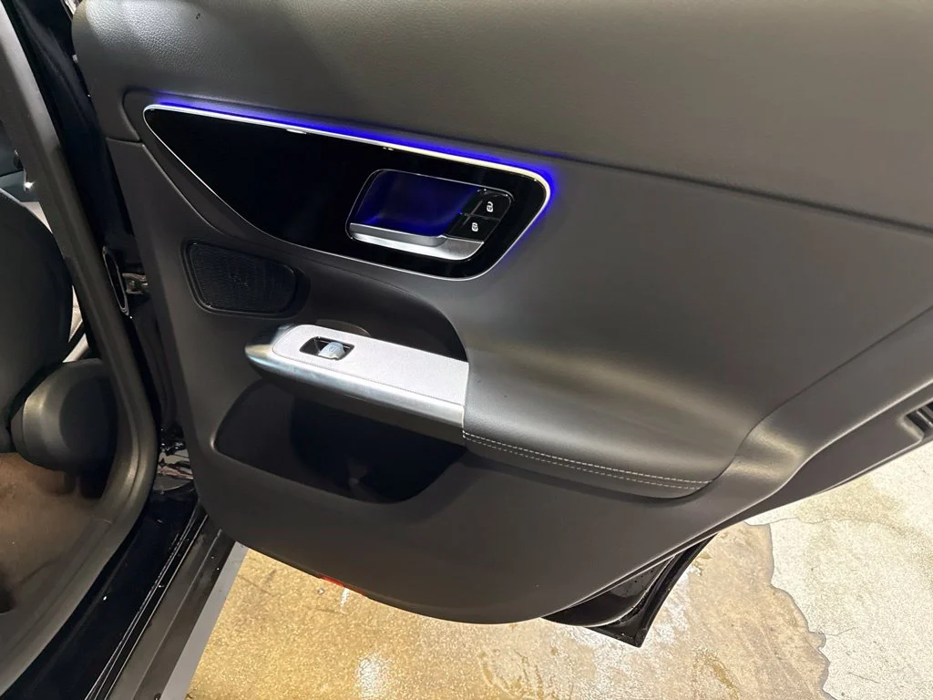 Used 2027 Black Mercedes-Benz GLC 300 image 20