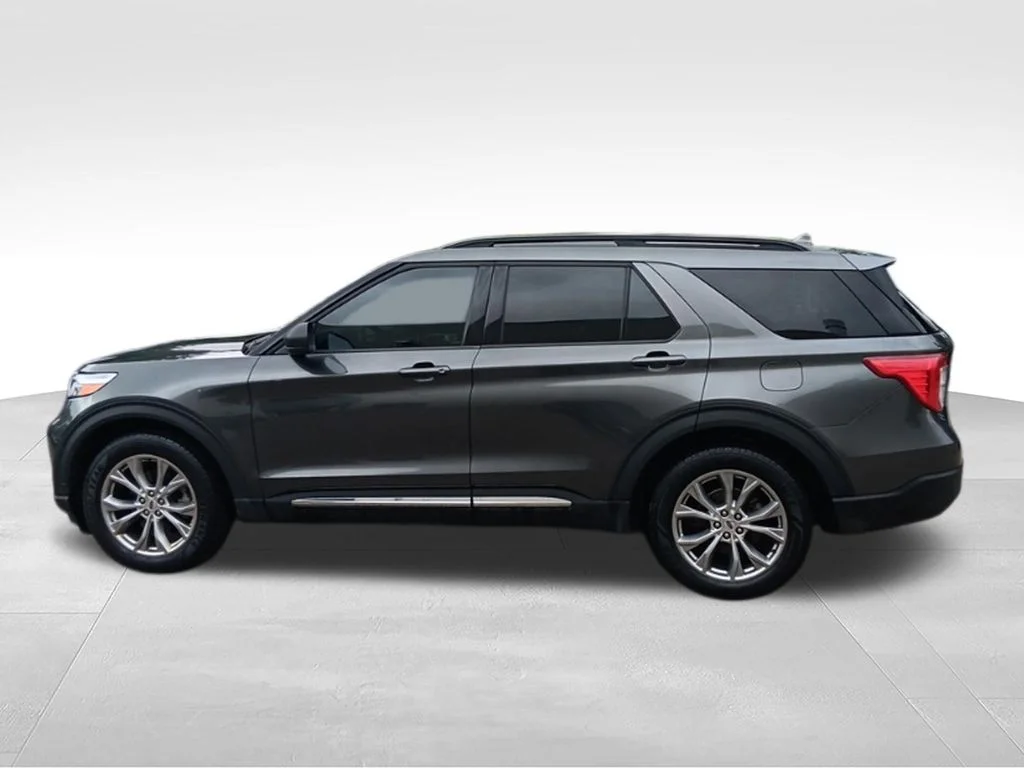 Used 2020 Magnetic Ford XLT image 4