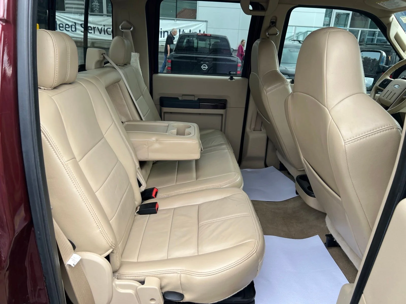 Used 2009 Royal Red Clearcoat Metallic Ford Lariat image 40
