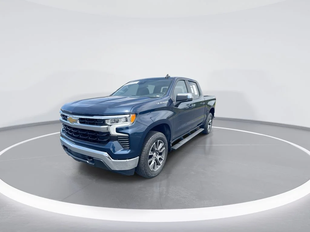 Used 2023 Blue Chevrolet LT image 4