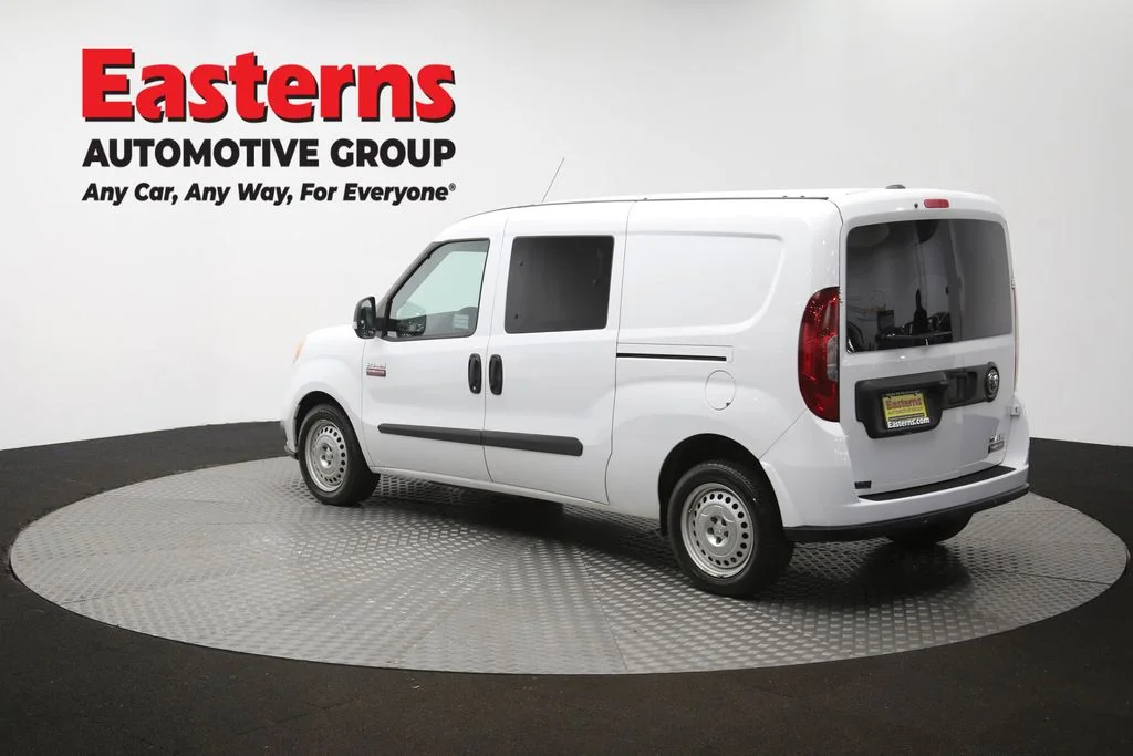 Used 2022 White Ram Base image 61