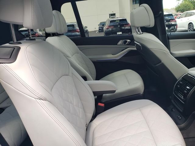 Used 2026 Alpine White BMW xDrive40i image 18