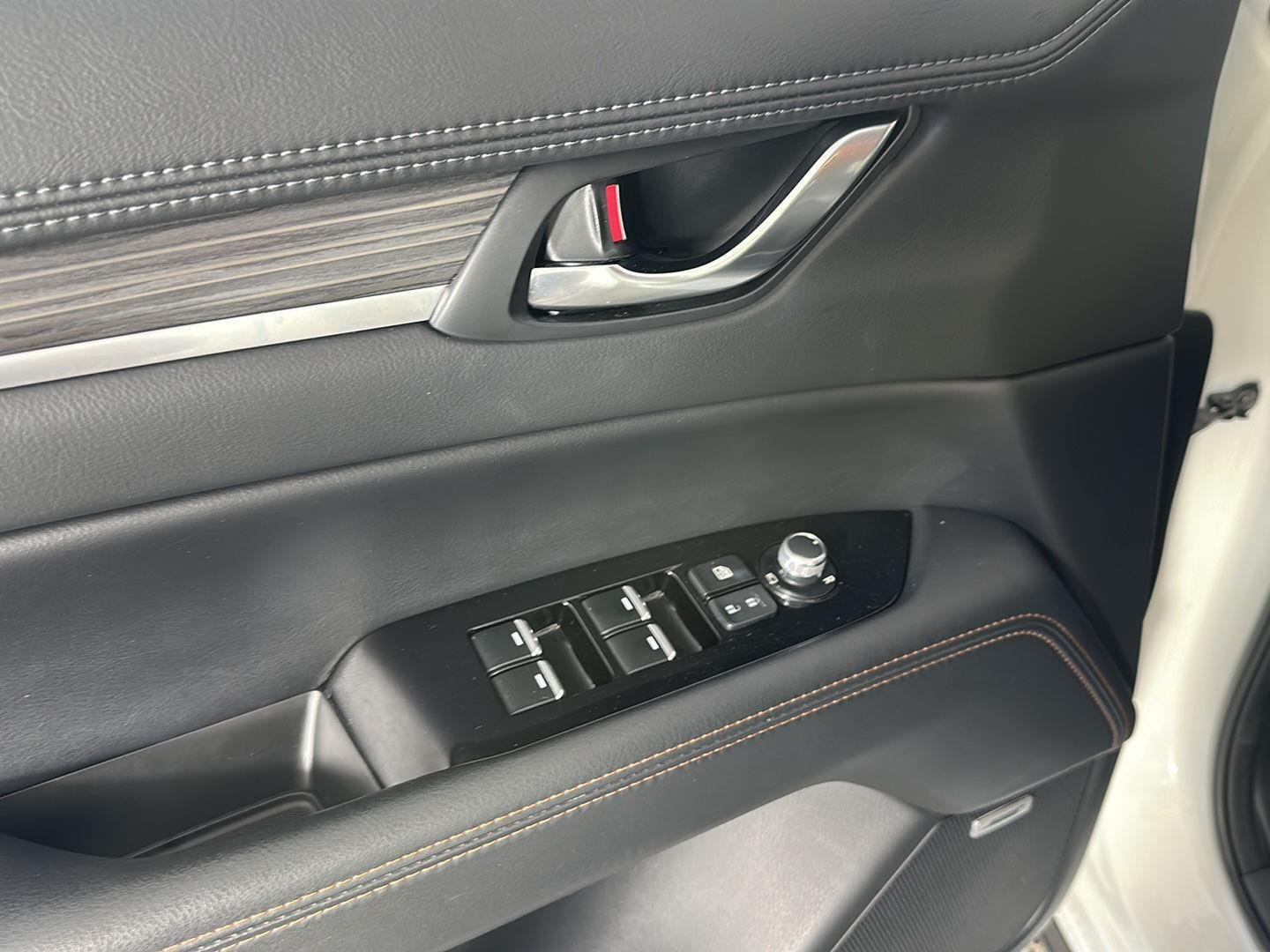 Used 2021 Snowflake White Pearl Mazda Grand Touring image 19