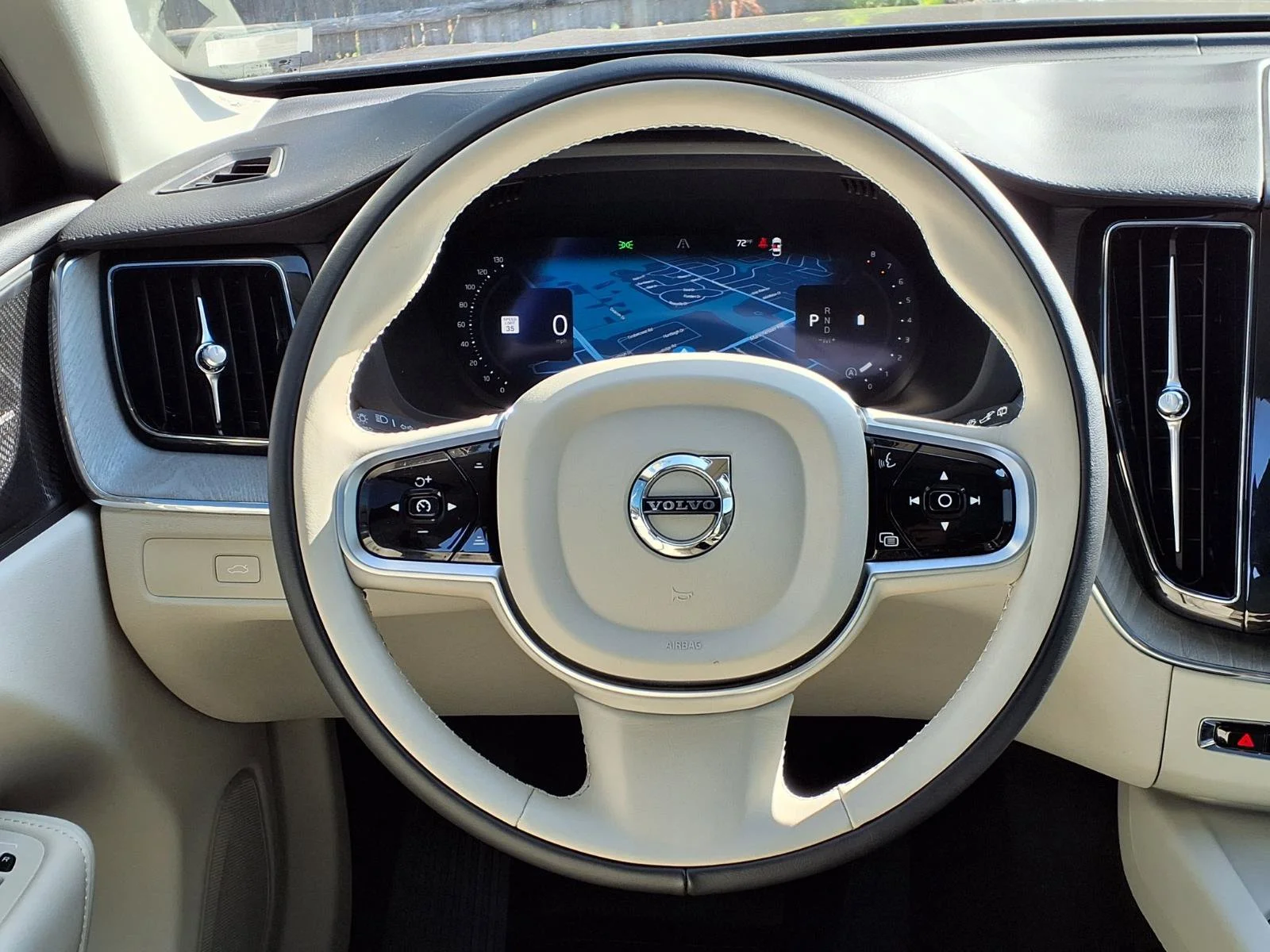 Used 2025 Bright Dusk Metallic Volvo Ultra image 17