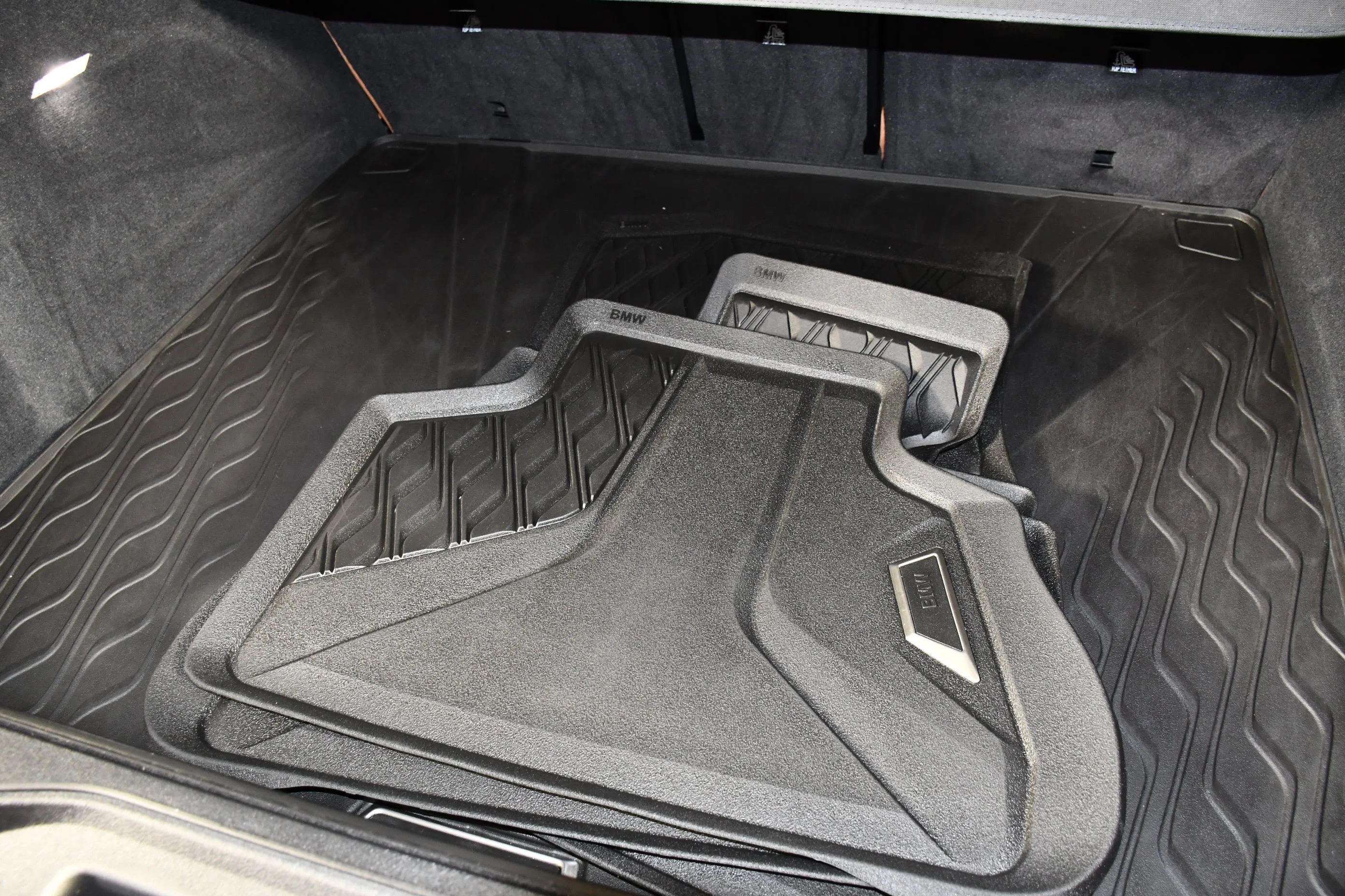 Used 2024 Skyscraper Grey Metallic BMW xDrive40i image 50