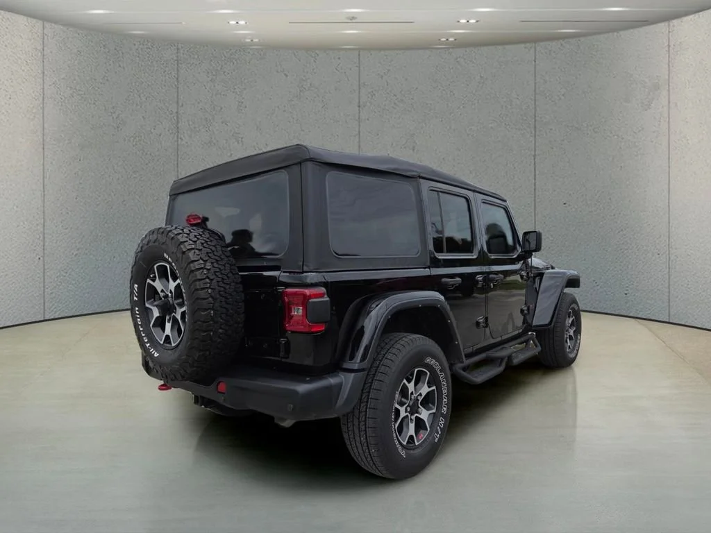 Used 2021 Black Clearcoat Jeep Unlimited Rubicon image 4