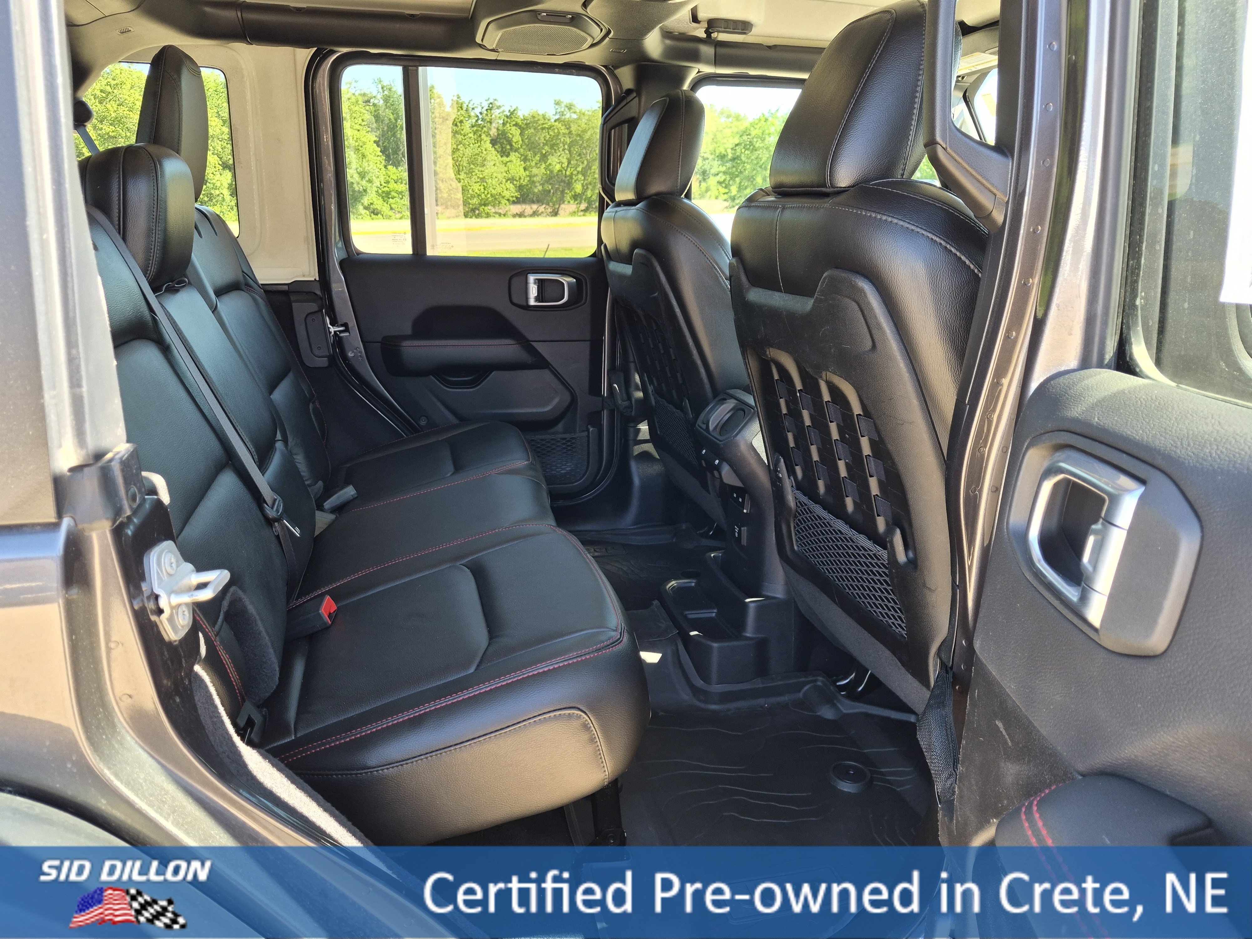 Used 2022 Granite Crystal Clearcoat Metallic Jeep Unlimited Rubicon image 6