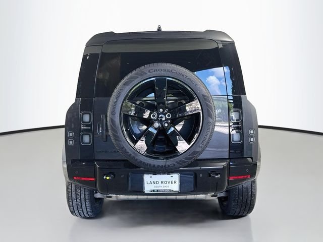 New 2026 Carpathian Grey Land Rover X-Dynamic SE image 6