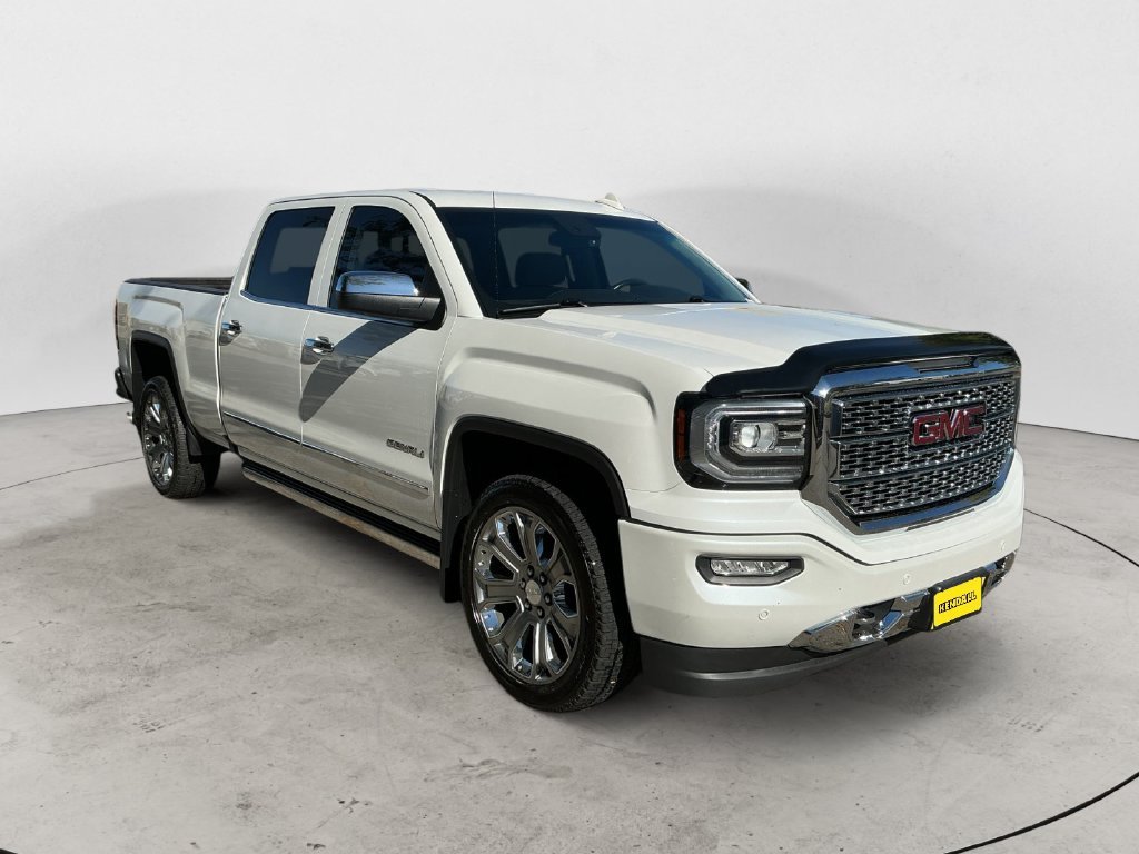 Used 2017 White GMC Denali image 5