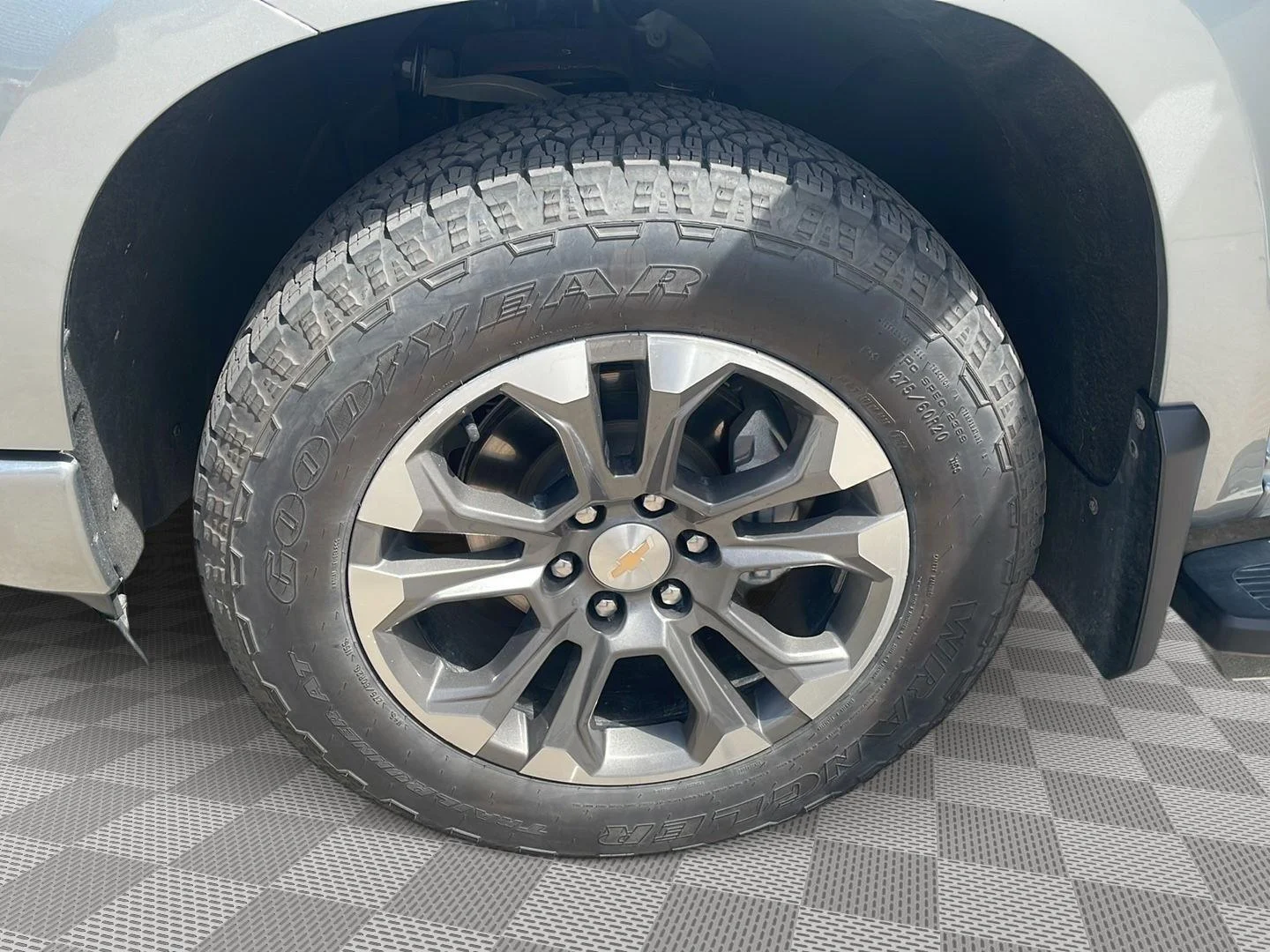 Used 2023 Sterling Gray Metallic Chevrolet High Country image 22