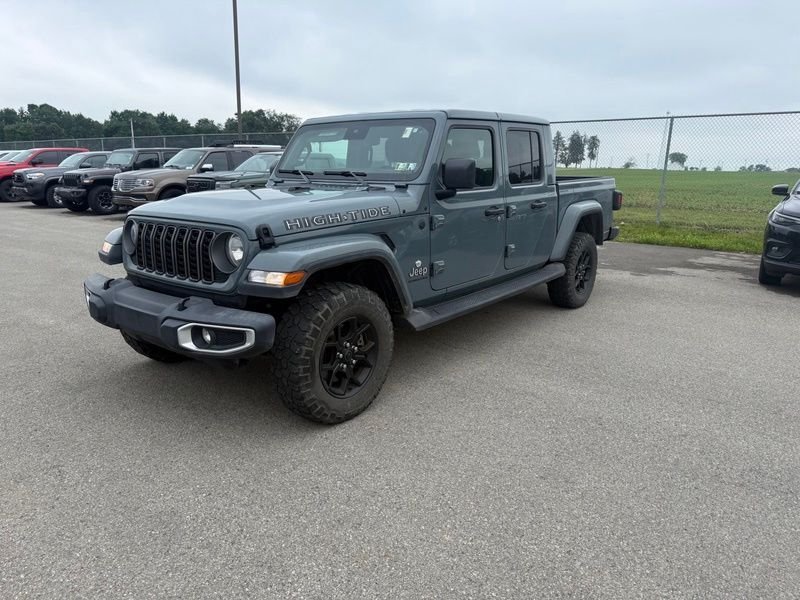 Used 2025 Gray Jeep High Tide image 3