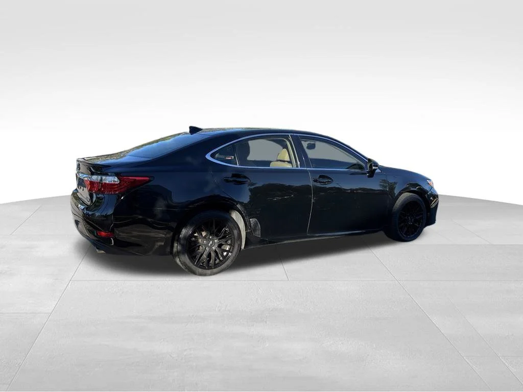 Used 2015 Black Lexus 350 image 3