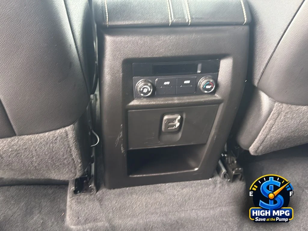 Used 2022 White Chevrolet LT Leather image 16