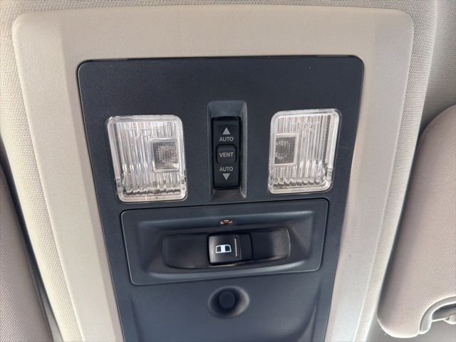 Used 2014 Red Ram Laramie image 28