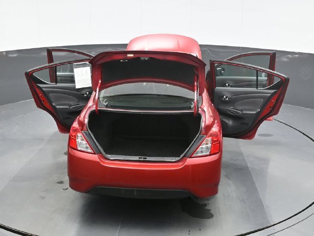 Used 2015 Red Nissan 1.6 SV image 27