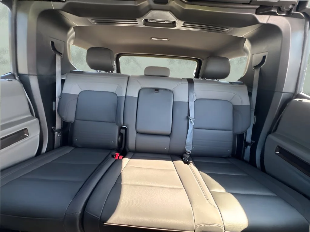 Used 2024 Black GMC 2X image 12