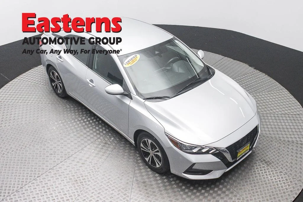 Used 2022 Silver Nissan SV image 3
