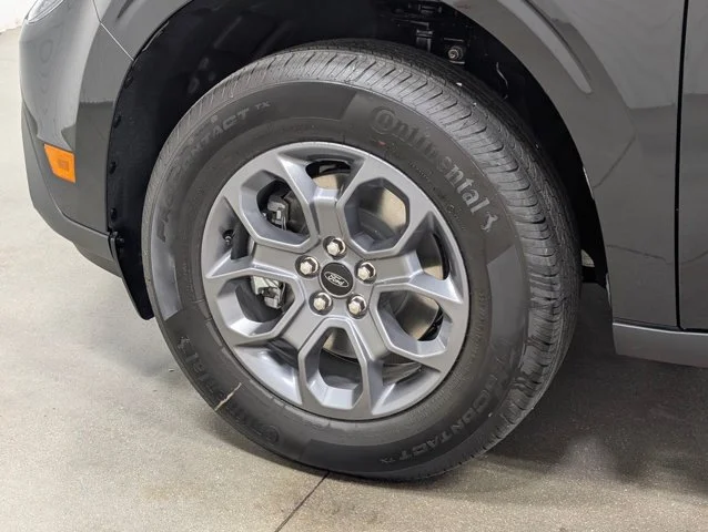 New 2026 Shadow Black Ford XLT image 27
