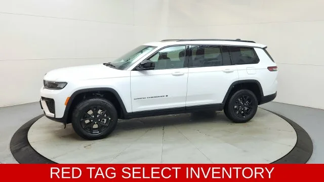 New 2026 Bright White Clear-Coat Exterior Paint Jeep Altitude image 5