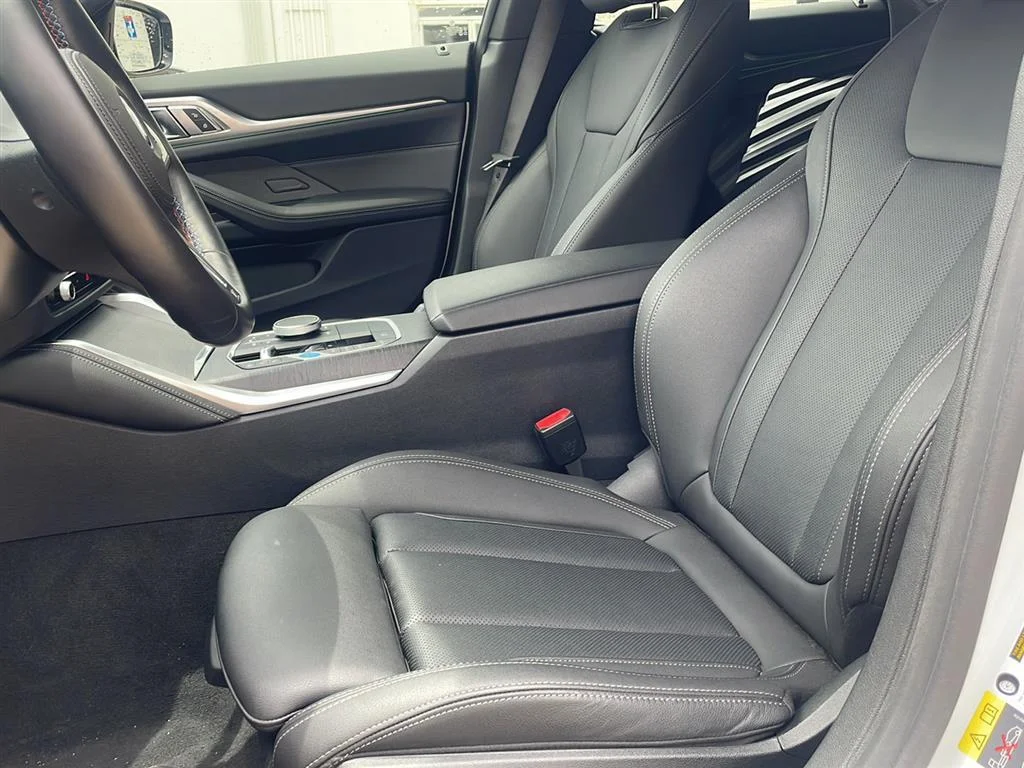 Used 2024 Mineral White Metallic BMW M50 image 9