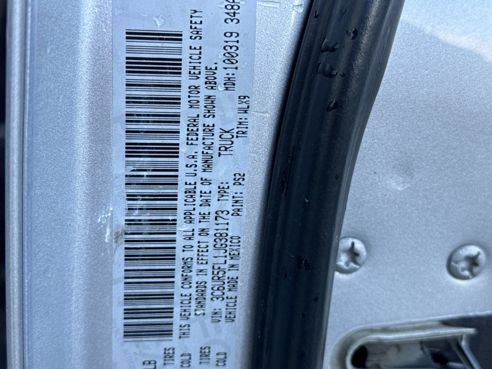 Used 2018 Bright Silver Clearcoat Metallic Ram Laramie image 26