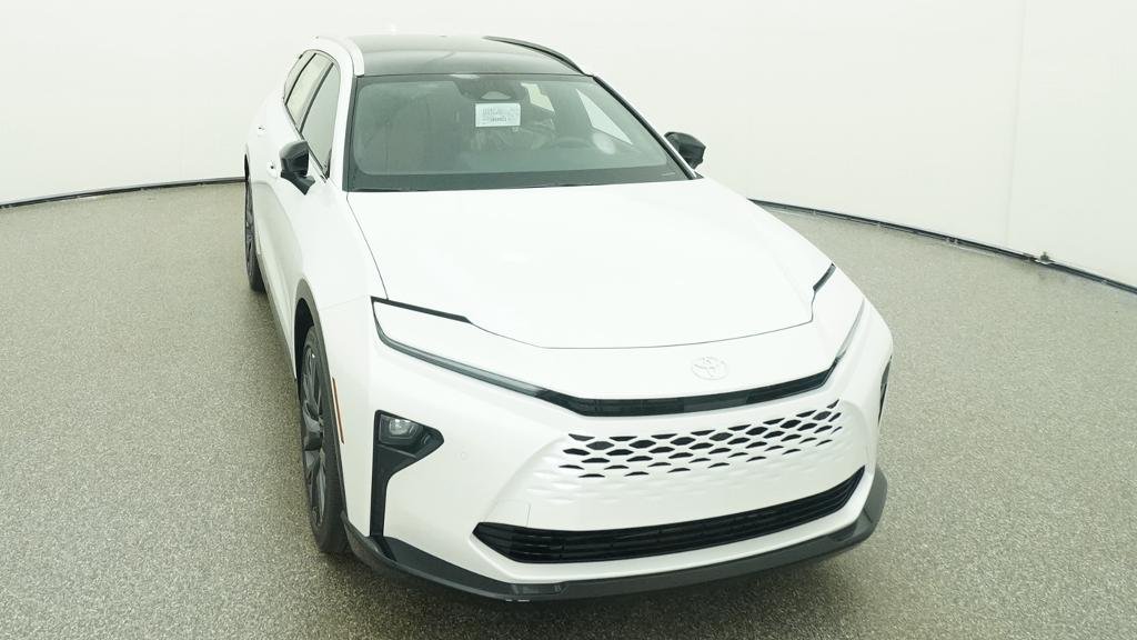 New 2026 Oxygen White Toyota Limited image 36