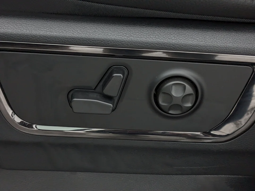 New 2026 Black RAM Limited - - Pano Sunroof - Heads Up Display - Rambox Cargo & More! image 15