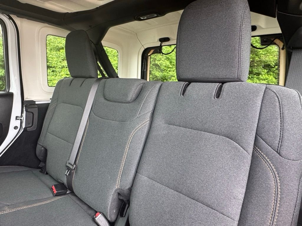 Used 2024 White Jeep Sport image 32
