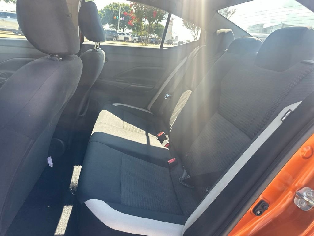 Used 2020 Orange Nissan 1.6 SV image 5