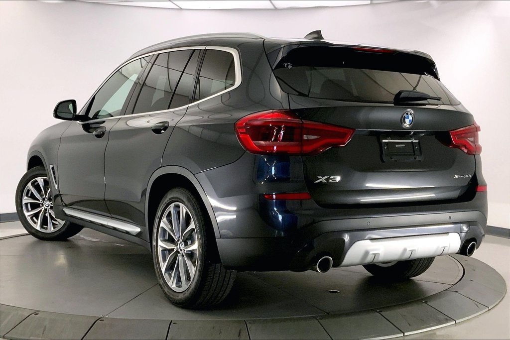 Used 2019 Dark Graphite Metallic BMW  image 10