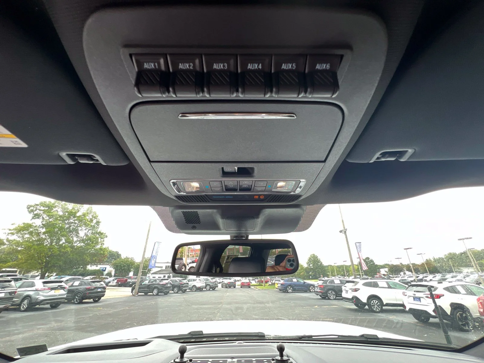 Certified Used 2024 Star White Ford Platinum image 25