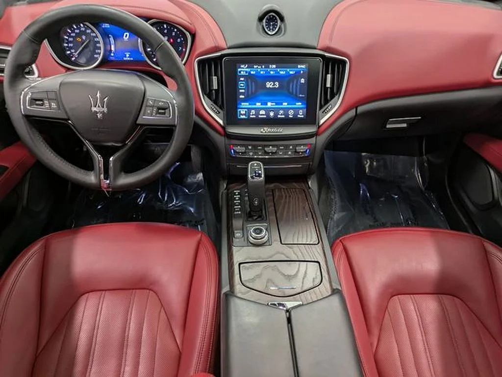 Used 2019  Maserati  image 23