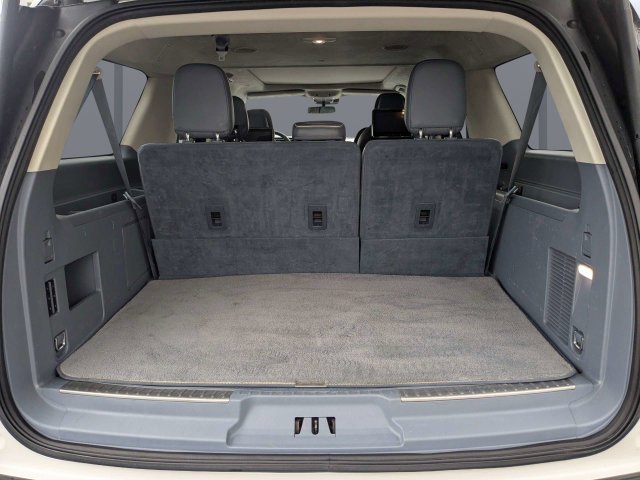 Used 2019 White Lincoln Black Label image 12