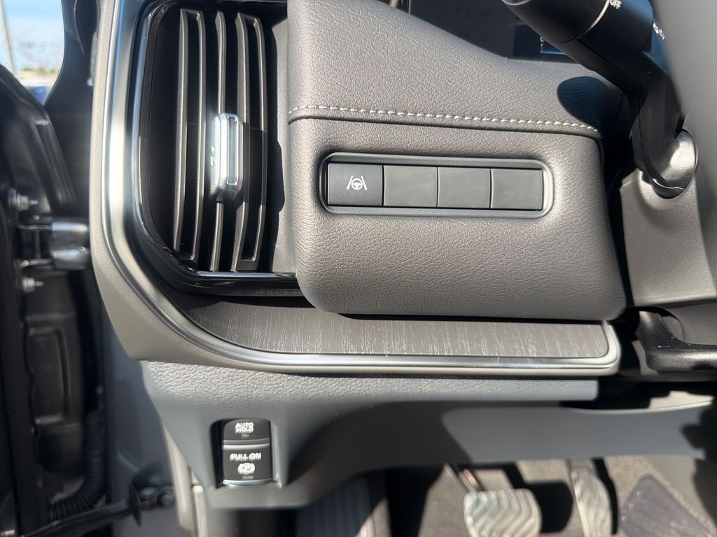 New 2026 Nissan Armada SV 4D Sport Utility