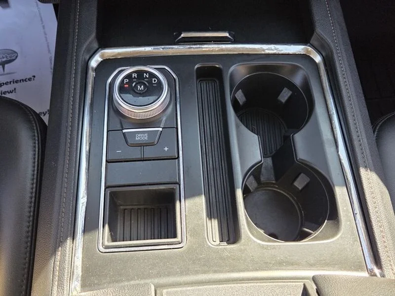 Used 2022 Oxford White Ford XLT image 21