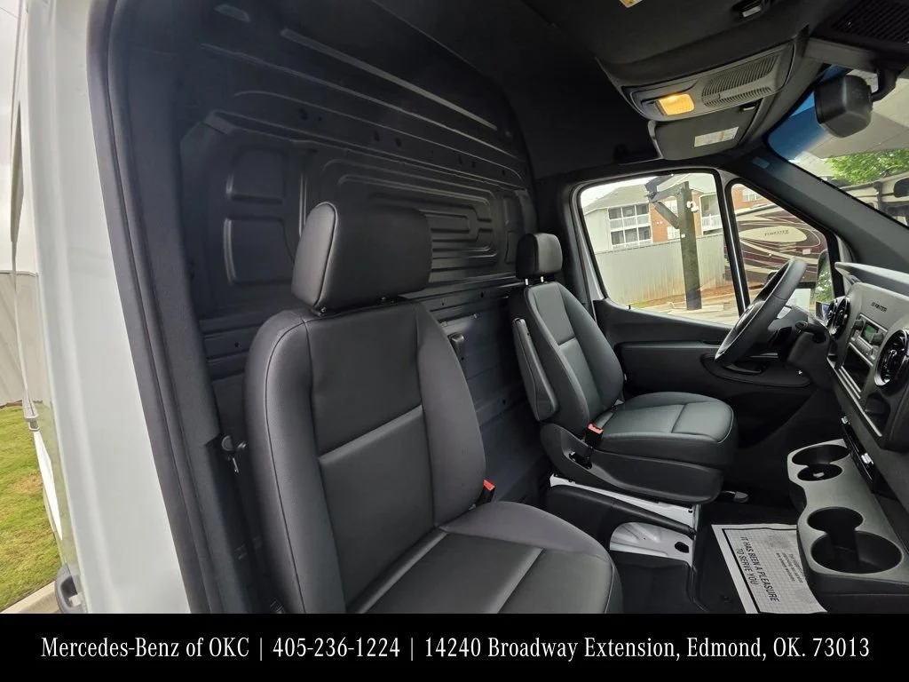 New 2026 Arctic White Mercedes-Benz Cargo 144 WB image 26