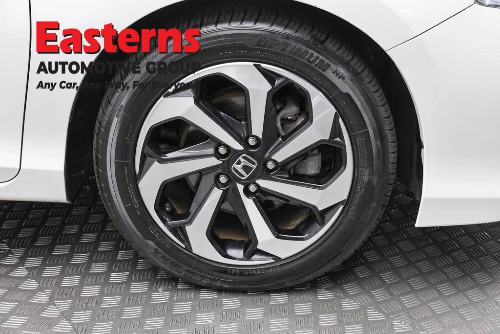 Used 2017 White Honda EX-L image 32
