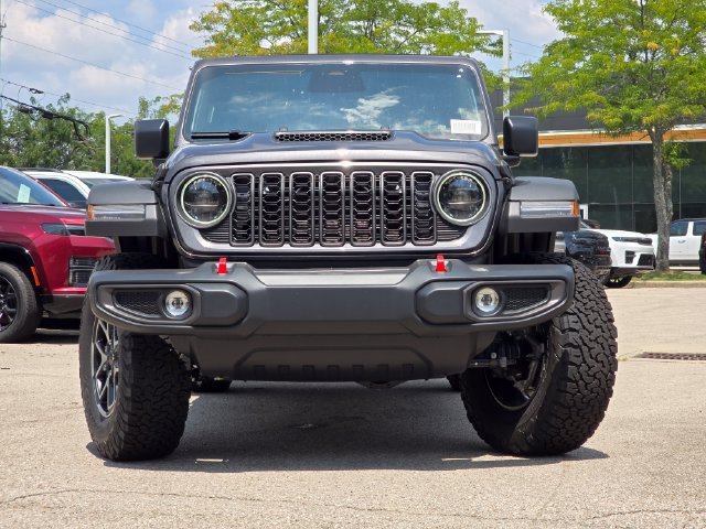 New 2026 Granite Crystal Metallic Clear-Coat Exterior Paint Jeep Rubicon image 3