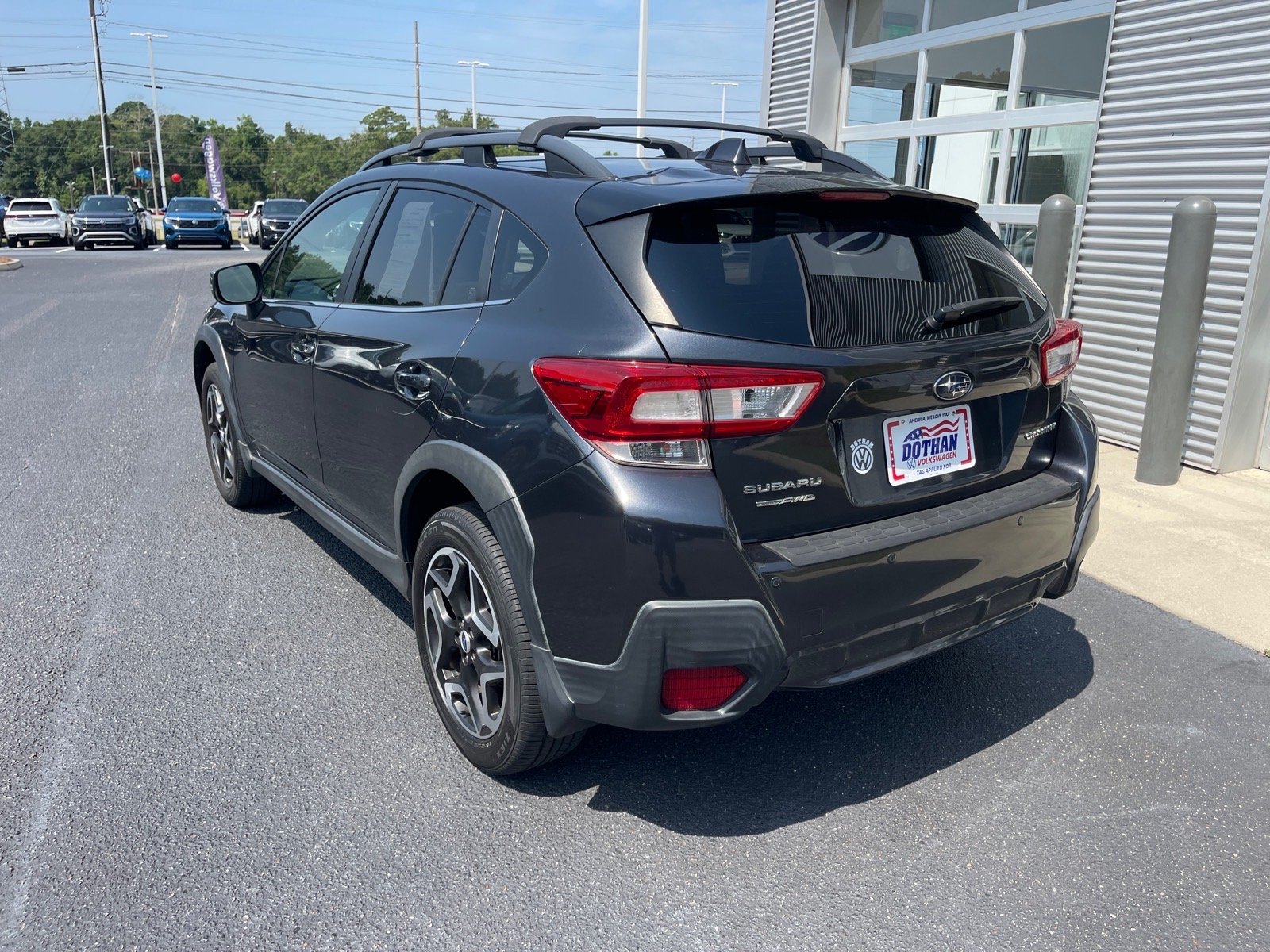 Used 2018 Dark Gray Metallic Dgm Subaru 2.0i Limited image 13