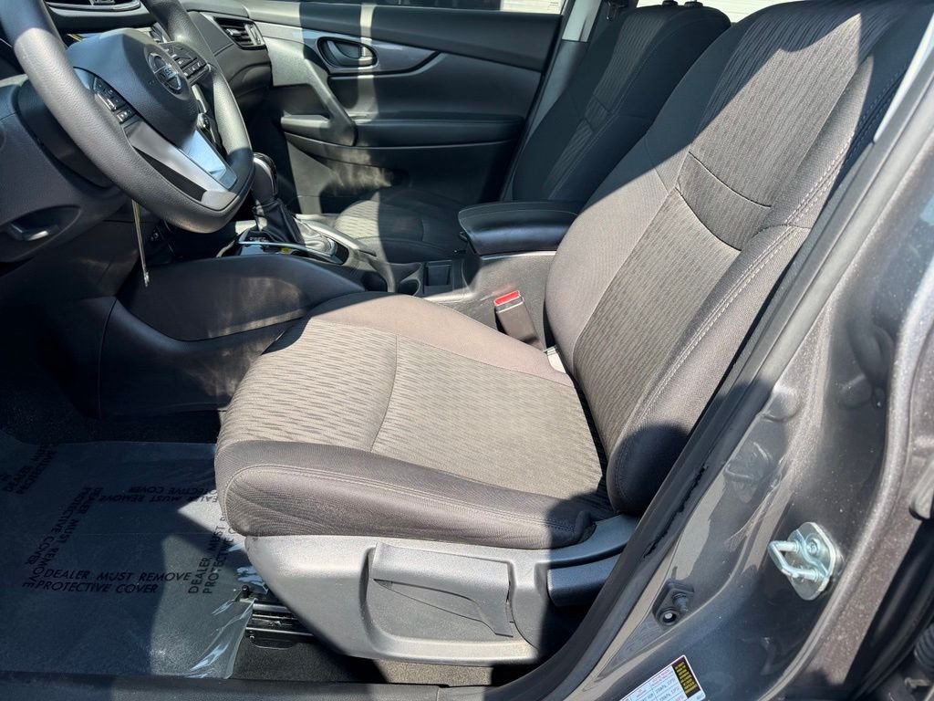 Used 2020 Gray Nissan S image 28